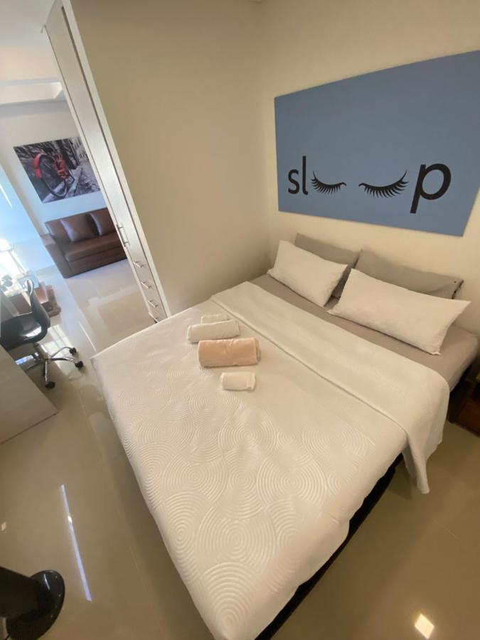 Apartasuite Moderna - En El Corazon Del Poblado Medellin Ngoại thất bức ảnh