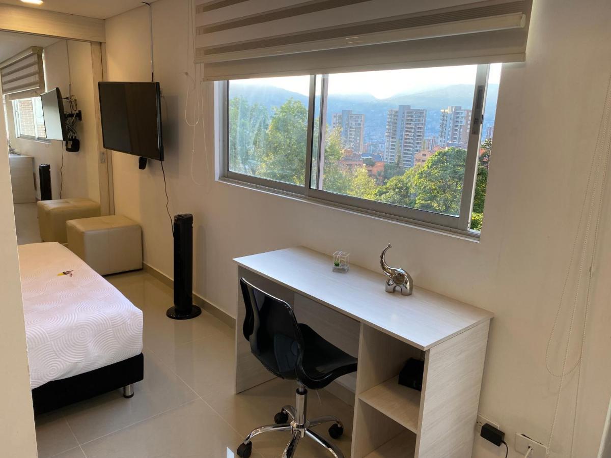 Apartasuite Moderna - En El Corazon Del Poblado Medellin Ngoại thất bức ảnh